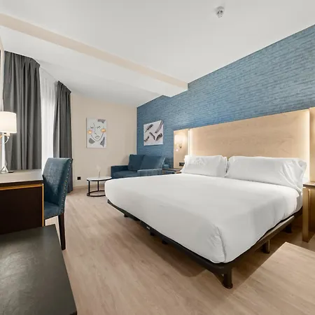 Zentral Rey Pelayo Hotel