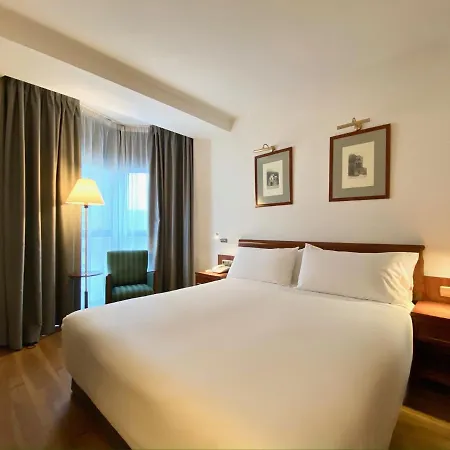 Hotell Zentral Rey Pelayo Gijón