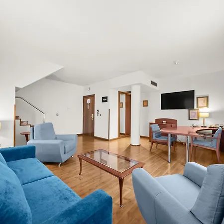 Otel Zentral Rey Pelayo