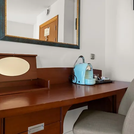 Zentral Rey Pelayo Hotel Gijón