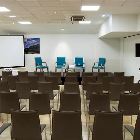 Zentral Rey Pelayo Hotel