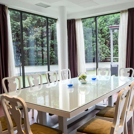 Zentral Rey Pelayo Hotel