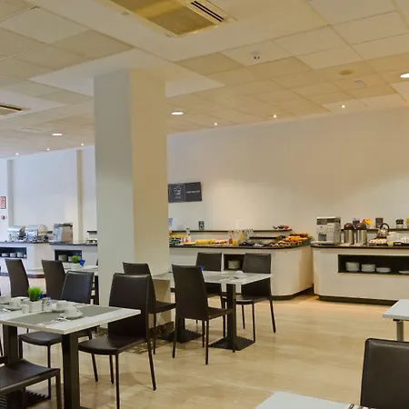 Hotel Zentral Rey Pelayo