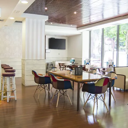 Zentral Rey Pelayo Hotel Gijón