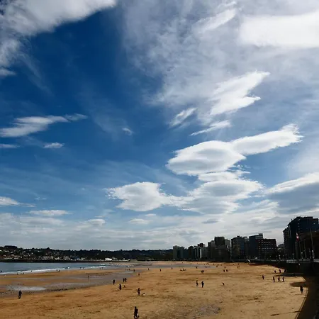 Hotel Zentral Rey Pelayo 4*